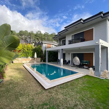 Goecek Cosy Villa